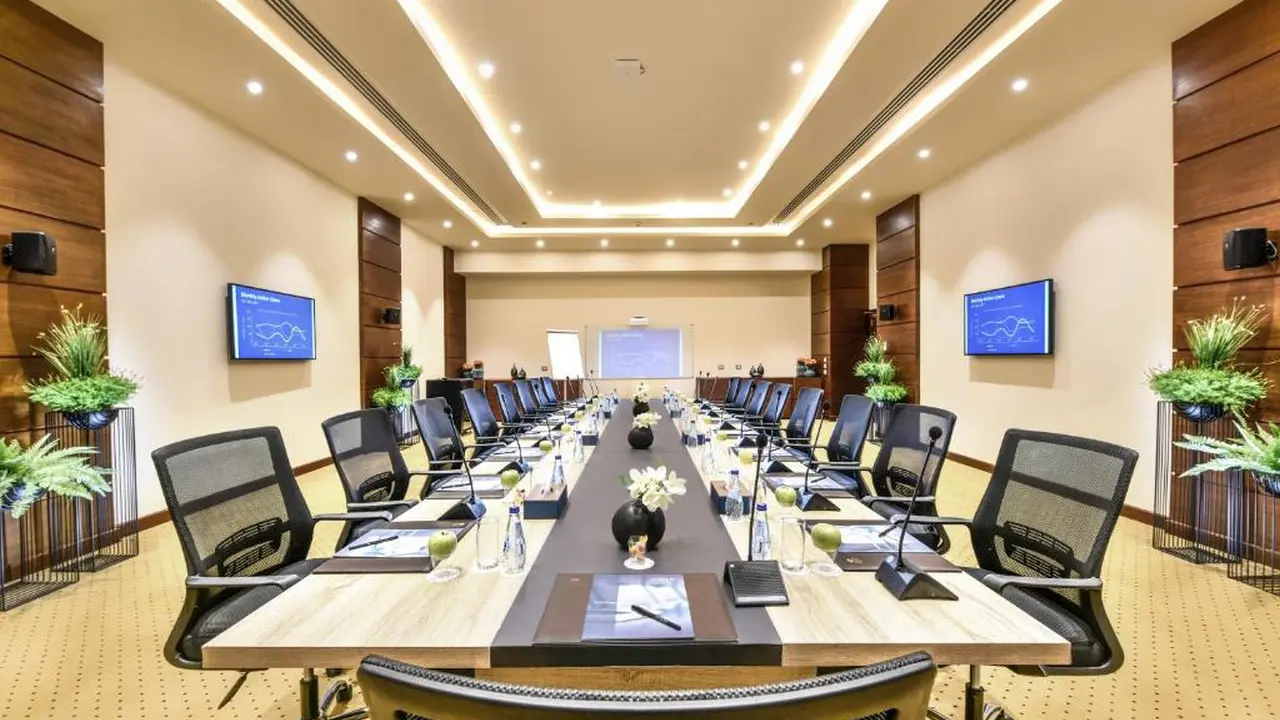 الفندق توليب الجلالة ماجستيك - العين السخنة